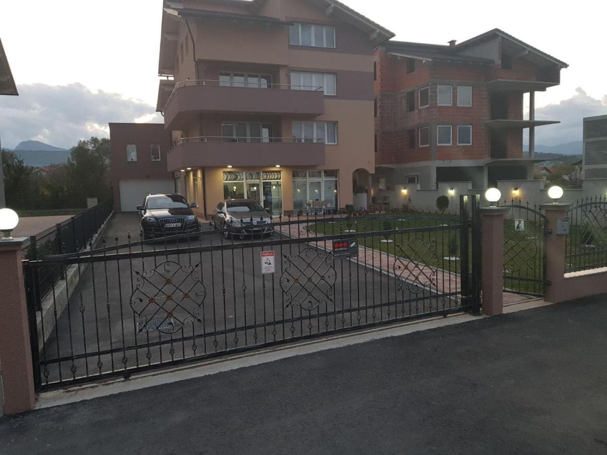 Apartmani Kadunic Бугойно Екстериор снимка